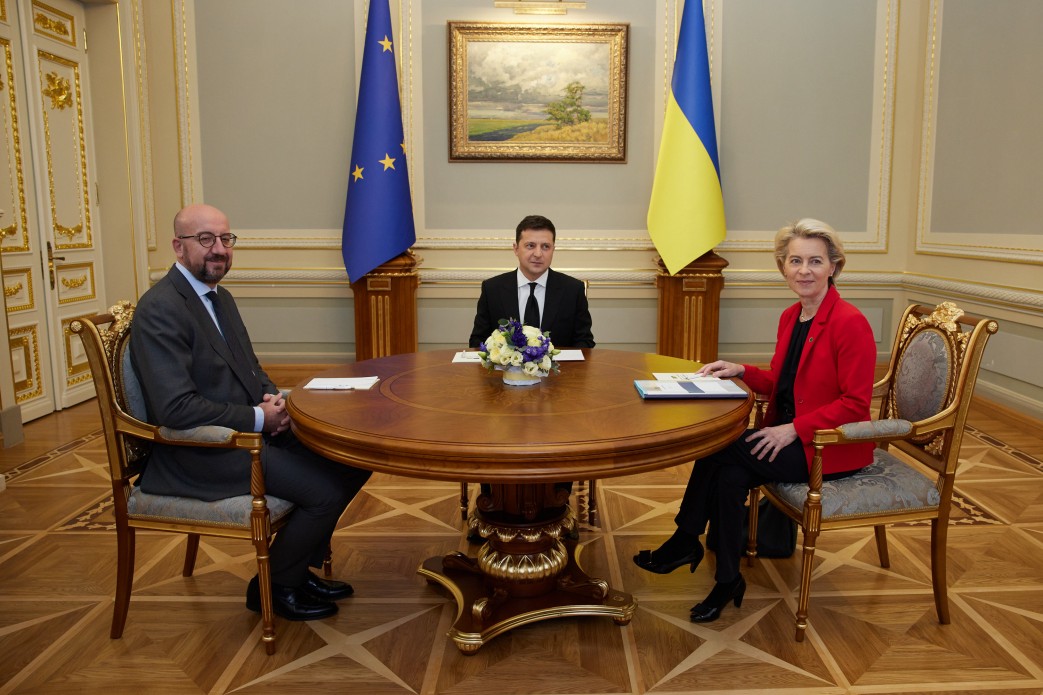 Украина и Евросоюз подписали соглашение о совместном авиапространстве