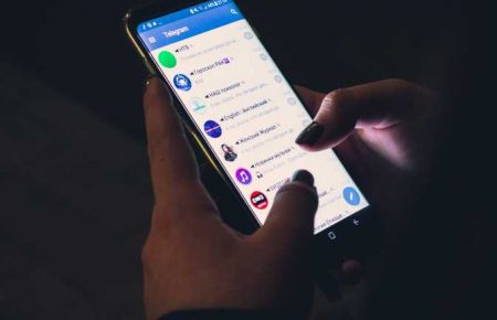 Президента обдурюють про небезпеку Telegram-каналів — Золотухін