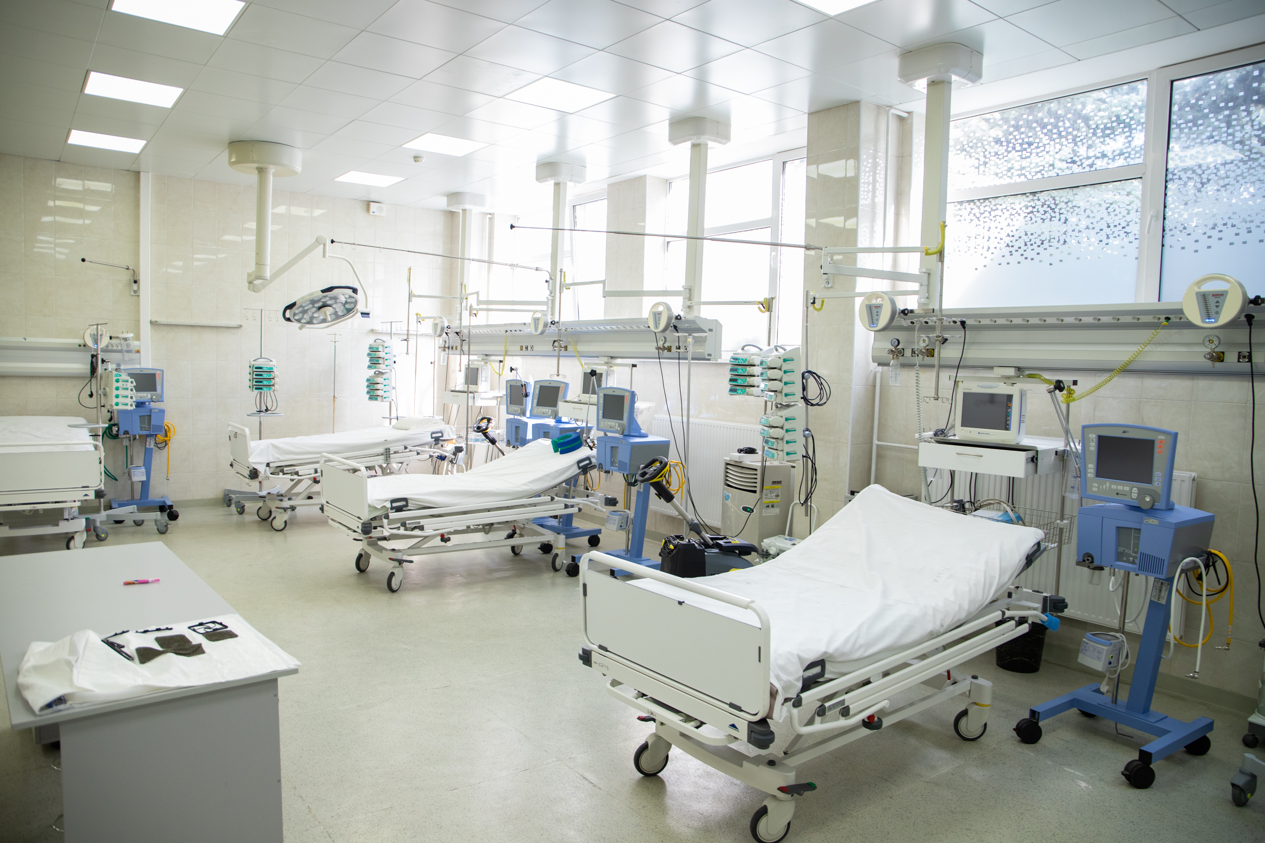 В Киеве еженедельно количество госпитализированных возрастает на 10%, пациенты находятся в больницах вдвое дольше — Поворозник