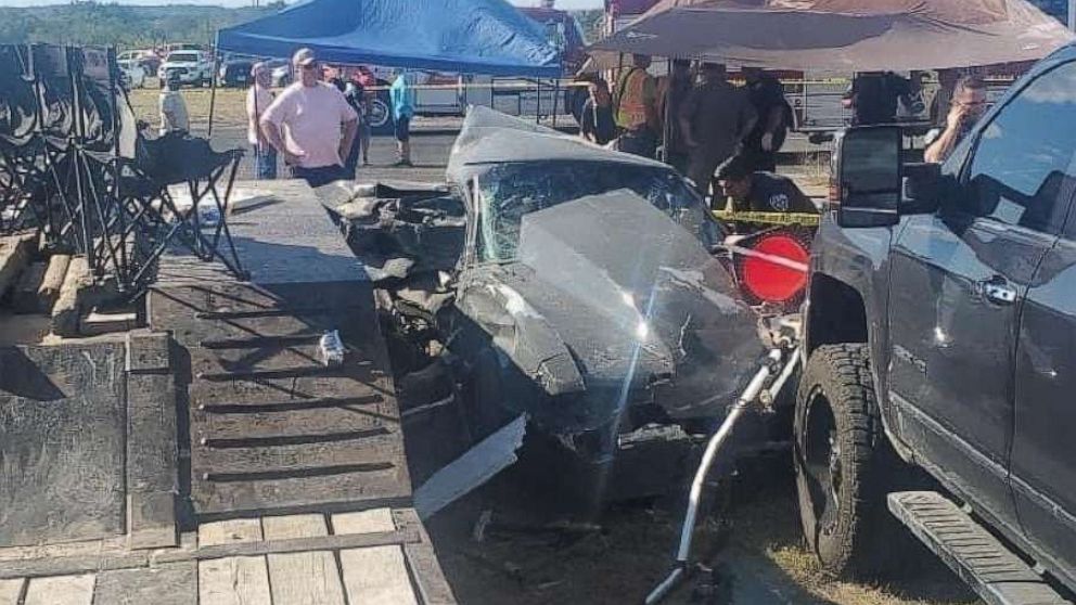 У Техасі гоночний автомобіль врізався у машини глядачів: загинули 2 дітей, ще 8 людей постраждали