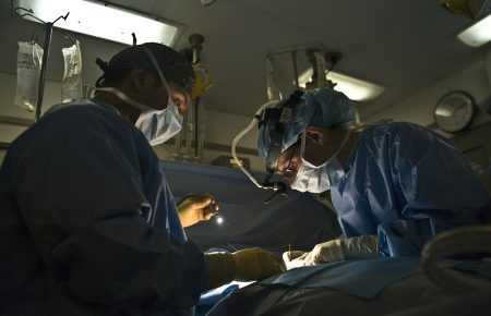 Українські військові хірурги провели операцію, яка не має аналогів у світі