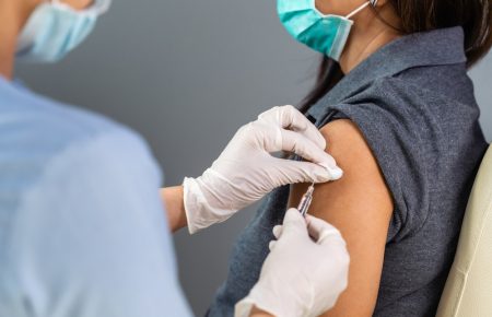 Гуманітарна місія «Проліска» отримує все більше запитів на вакцинацію від людей із сіл Луганської області — Піган