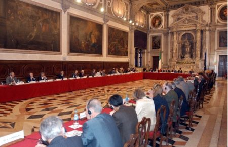 Венеційська комісія може не дати схвальний відгук про антиолігархічний закон — Матвієнко