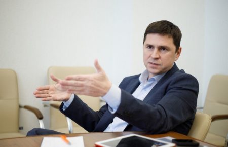 Подоляк: Соколова нанесла «серьезный и болезненный» удар по Украине