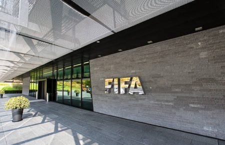 Прокуратура Швейцарії висунула звинувачення проти експрезидентів ФІФА та УЄФА