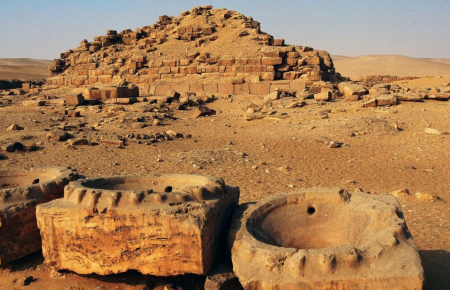 В Єгипті археологи знайшли залишки храму Сонця віком 4 500 років