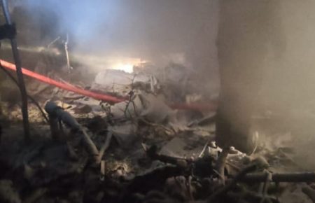 У літаку, який розбився в Росії, загинуло двоє українців – МЗС
