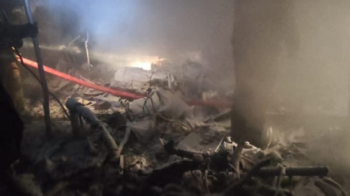 У літаку, який розбився в Росії, загинуло двоє українців – МЗС