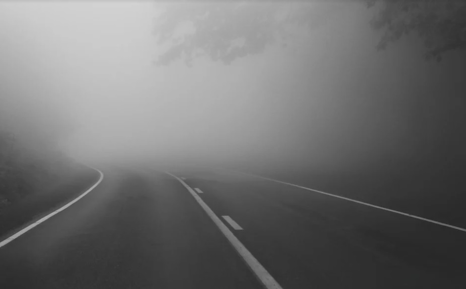 У Києві водіїв попереджають про густий туман 