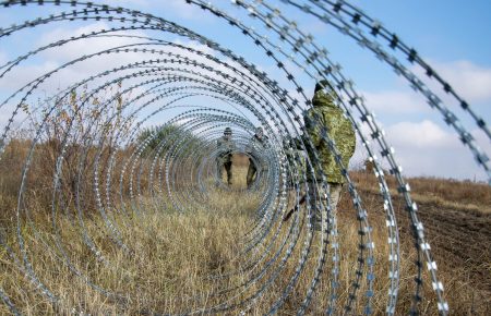 Беларусь попытается протащить мигрантов в Украину — Хилько