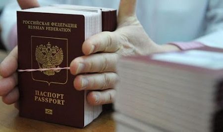 Для мешканців ОРДЛО російський паспорт — просто сувенір, ніяких прав він не дає — Казанський