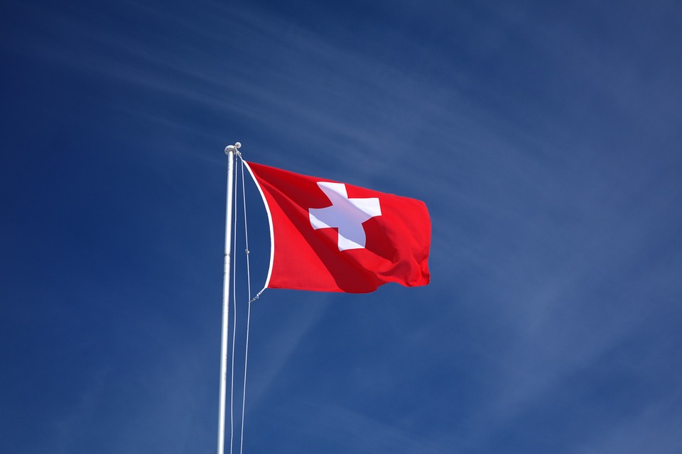 Швейцарія дозволить одностатеві шлюби з 1 липня 2022 року