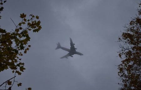 В Одесі через туман не зміг приземлитися літак