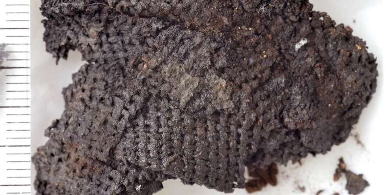 Археологи определили материал, из которого 8,5 тысяч лет назад изготавливали одежду