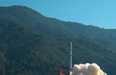 Китай запустив групу супутників дистанційного зондування