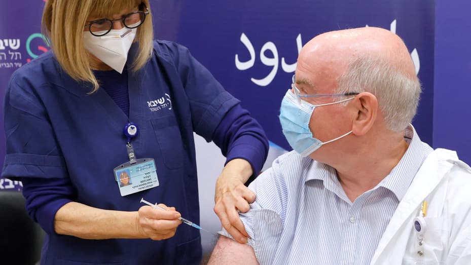 В Ізраїлі почали вакцинацію четвертою дозою вакцини проти COVID-19