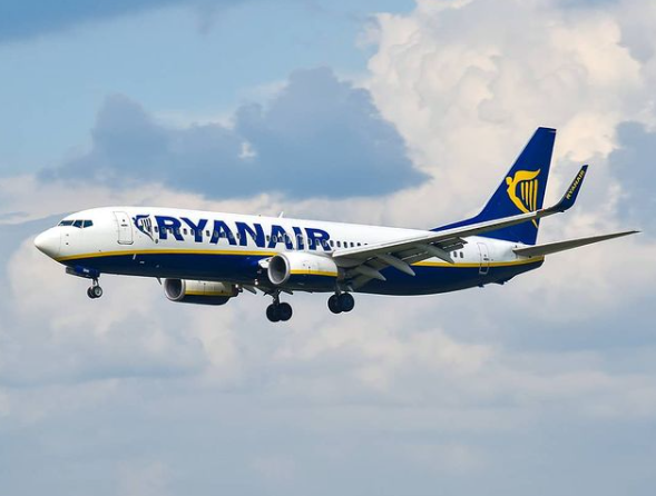 Ryanair скасувала 17 рейсів з України