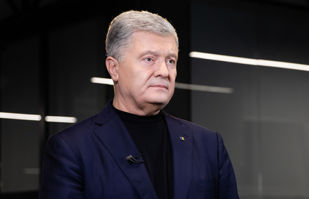 Порошенко выиграл суд у Шария, которого назвал «не украинским журналистом, работающим на Россию»