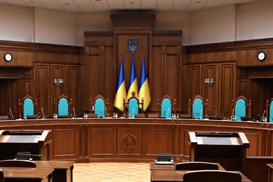 КСУ визнав конституційним перейменування УПЦ МП «на російський лад»