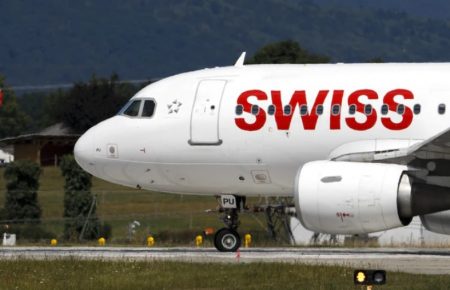 Швейцарська авіакомпанія SWISS на початку року скасує майже три тисячі рейсів