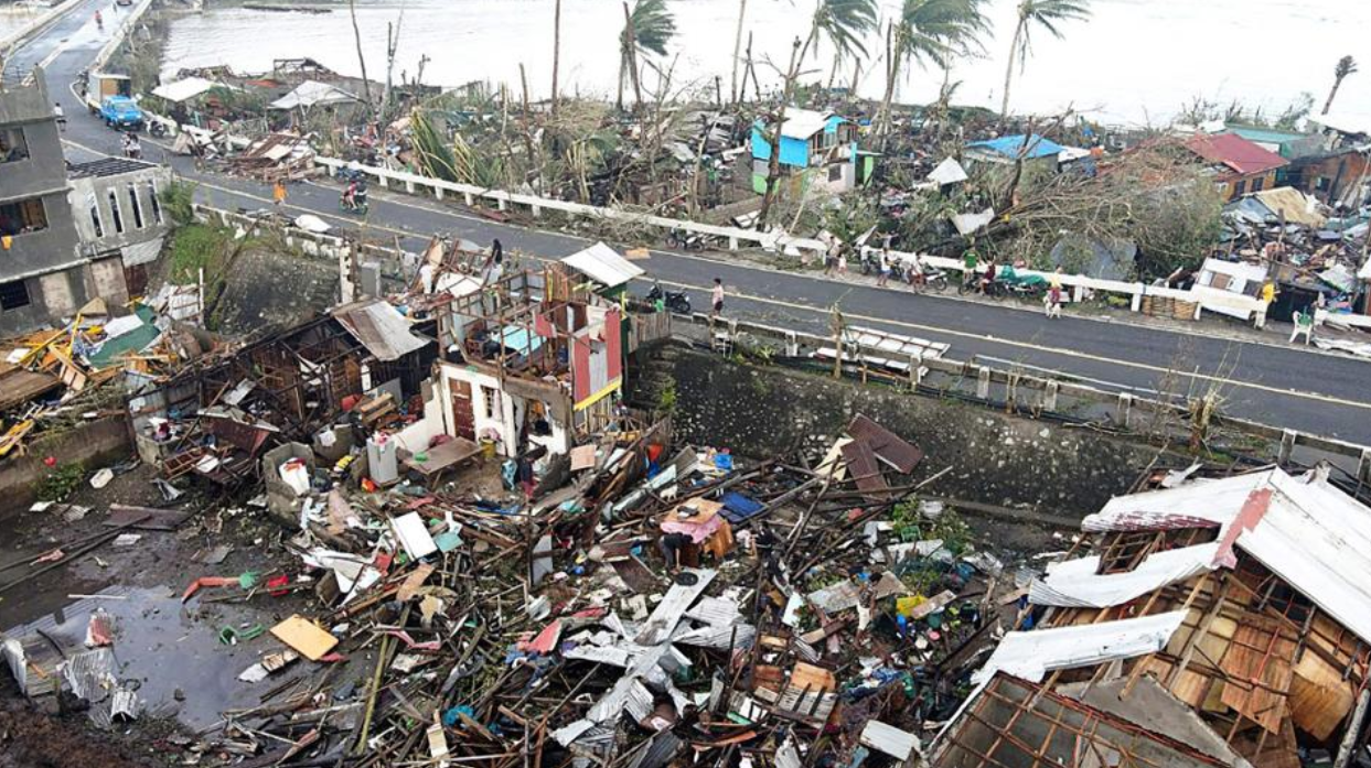 Тайфун на Філіппінах: кількість загиблих зросла до 100