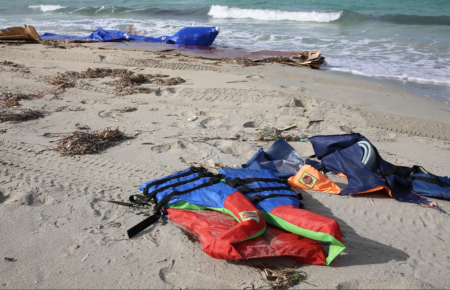 Біля берегів Лівії знайшли тіла 28 мігрантів, ще троє — вижили