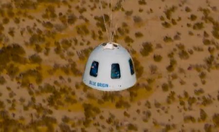 Blue Origin втретє успішно запустила корабель з туристами у космос