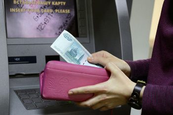 Яка середня зарплата в Криму та як насправді живуть люди?