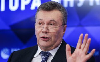 «Янукович засудив президента Афганістану за втечу» та «платні туалети «Укрзалізниці» — як жарти стали новинами