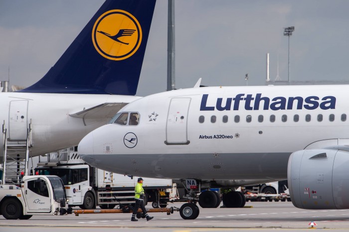Lufthansa сменила график ночных рейсов в Киев на фоне опасений о нападении России