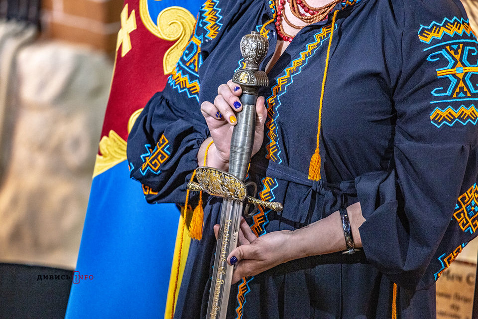 В Украину в 2022 году привезут меч гетмана Петра Сагайдачного
