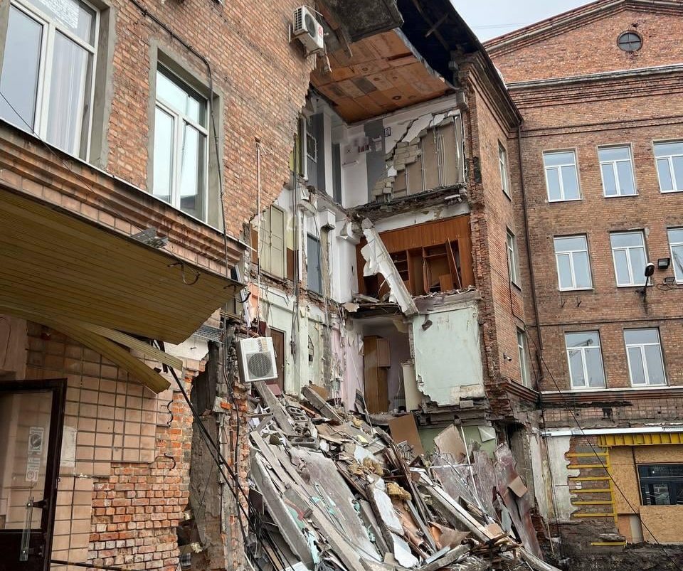 Обвал будинку у Харкові: поліція відкрила провадження