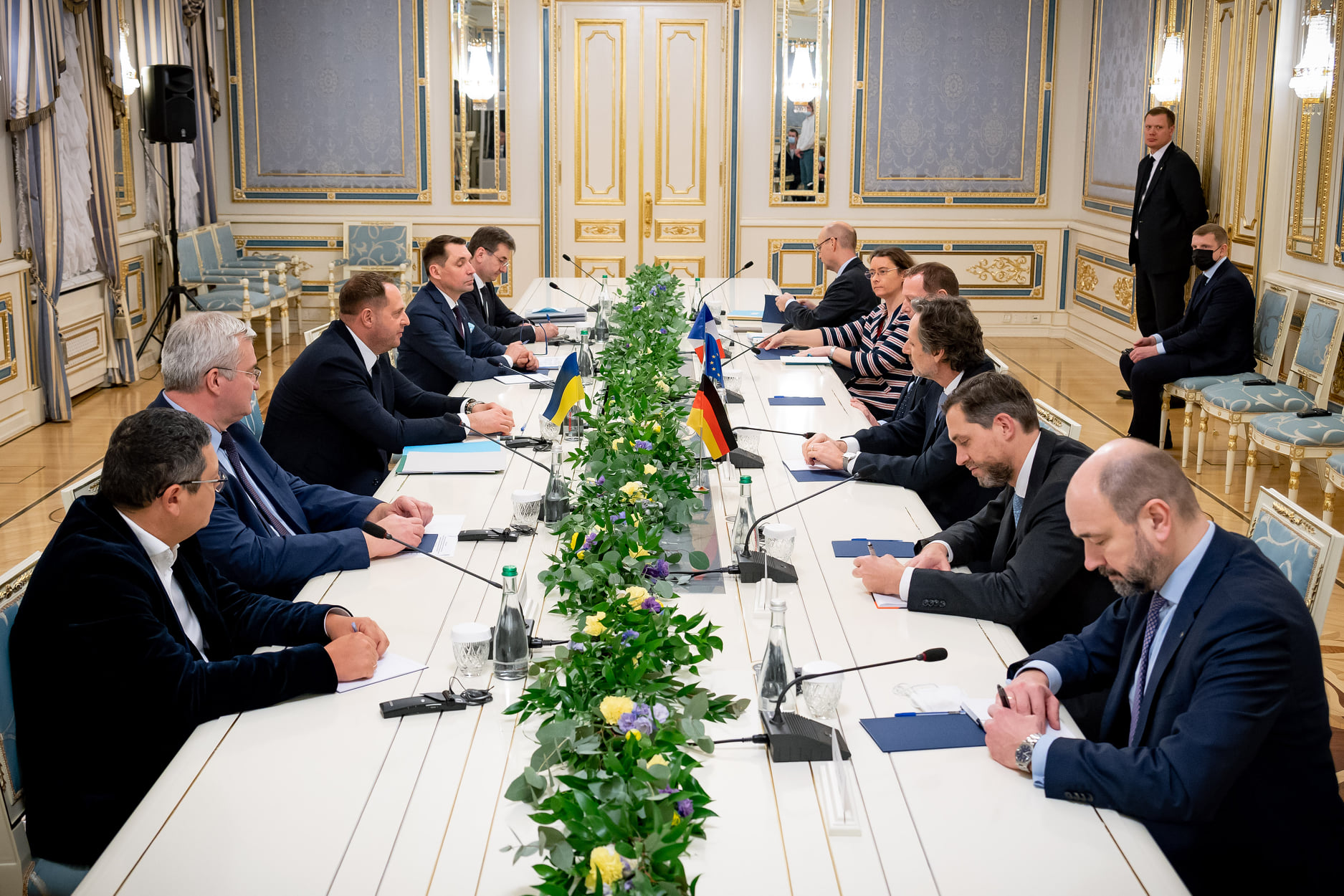 У Києві розпочалася зустріч керівника ОП із радниками лідерів Франції та Німеччини