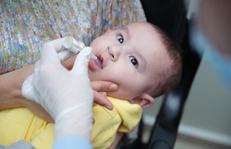 В Україні з 1 лютого розпочинається кампанія зі щеплення дітей від поліомієліту