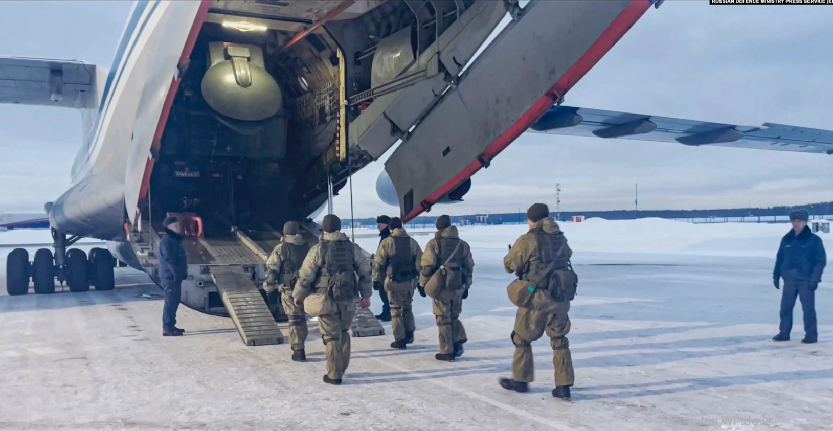 На російських літаках до Казахстану доставили техніку та військових із Киргизстану