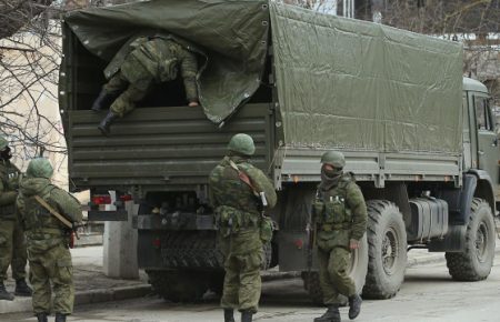 Росія вже розмістила в Україні диверсантів і готує вторгнення — Guardian