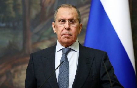 РФ не обговорюватиме вимог США про відведення військ до казарм — Лавров