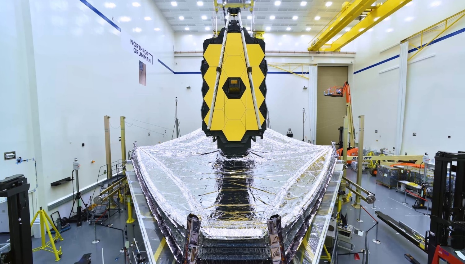 Телескоп NASA «Джеймс Вебб» розгорнув теплозахисний екран розміром із тенісний корт