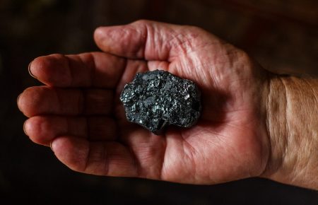 У Польщі підтвердили переговори з Україною щодо постачання вугілля