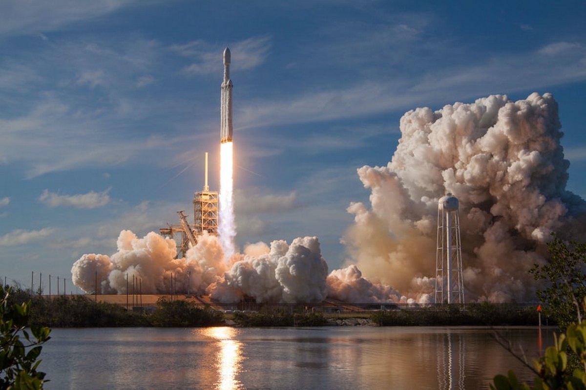 Вантажні перевезення у космосі стають рутиною — аналітик про плани «SpaceX»