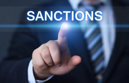 Санкції, що готують країни Заходу, можуть бути не настільки розгромними для економіки РФ — Андрес Ослунд