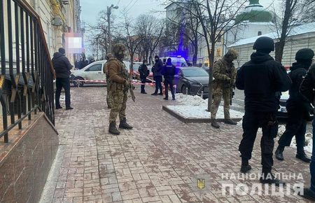 Стрельба в центре Киева: полицейские задержали двух человек