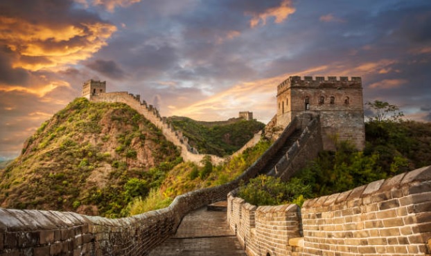 Землетрясение разрушило часть Великой китайской стены