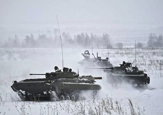 У Міноборони РФ заявили про нові навчання біля кордонів України: залучено близько 3 тисяч військових