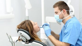 У тому, що солоне сало допомагає від зубного болю, є частка правди — стоматологиня
