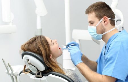 У тому, що солоне сало допомагає від зубного болю, є частка правди — стоматологиня