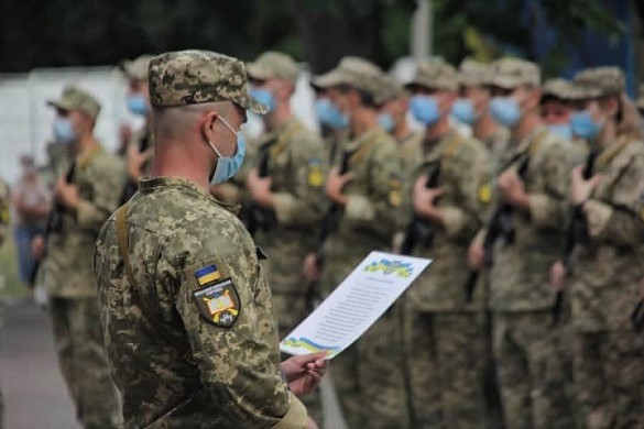 С 2024 года в Украине планируют отменить призыв на срочную военную службу