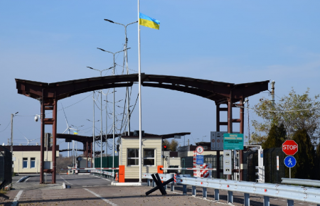 Протягом останніх годин окупаційна влада не пропустила до Криму близько 50 громадян — Денісова