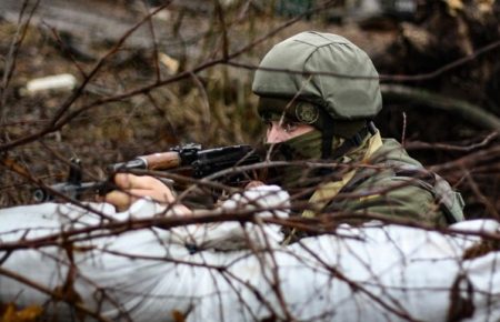 На Донбасі один український військовий отримав поранення