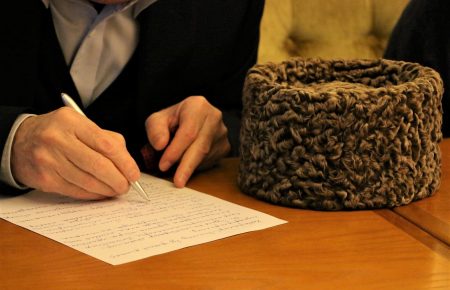 Міжнародний день рідної мови: в Україні традиційно писатимуть онлайн-диктант кримськотатарською мовою